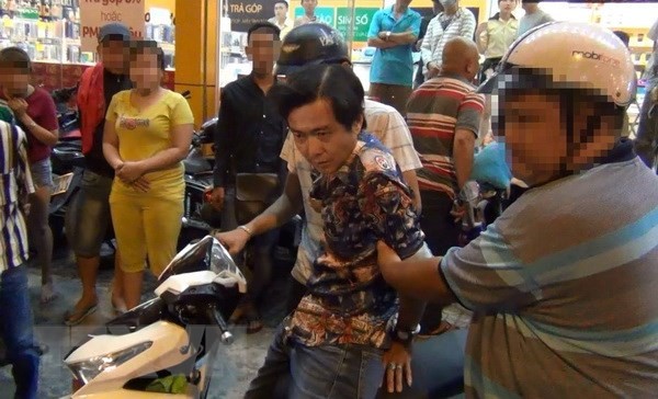 Triệt phá đường dây mua bán ma túy lớn, thu giữ 9,4kg ma túy đá ảnh 2