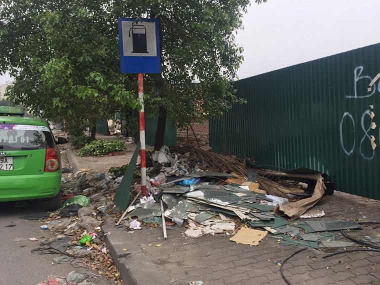 Hà Nội: Rác thải tràn lan quanh Khu đô thị Nam Trung Yên ảnh 4