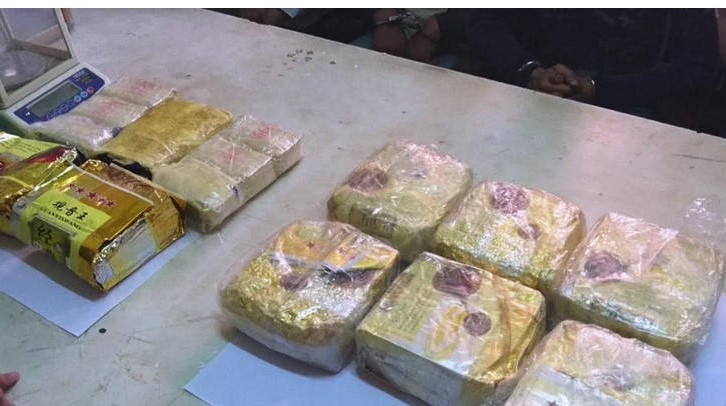 Triệt phá hai vụ mua bán vận chuyển 8kg ma túy đá ảnh 1