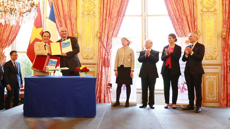 Đầu tư hàng không: Chiến lược 'vàng hóa' tài sản của FLC ảnh 1