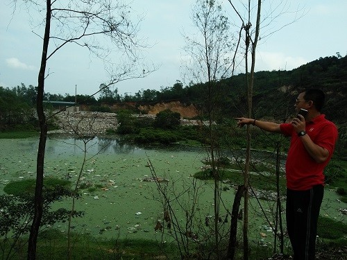 Sống chung với rác 20 năm, người dân kéo đến UBND tỉnh kêu cứu ảnh 1