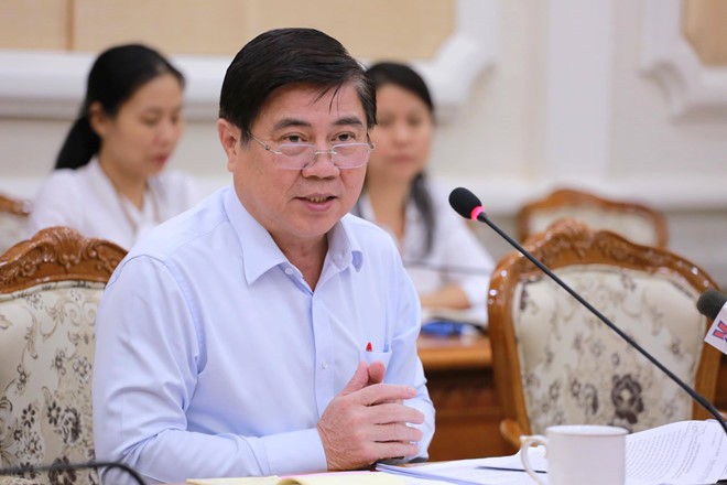 Rác 'bủa vây' các khu dân cư ở TPHCM ảnh 1