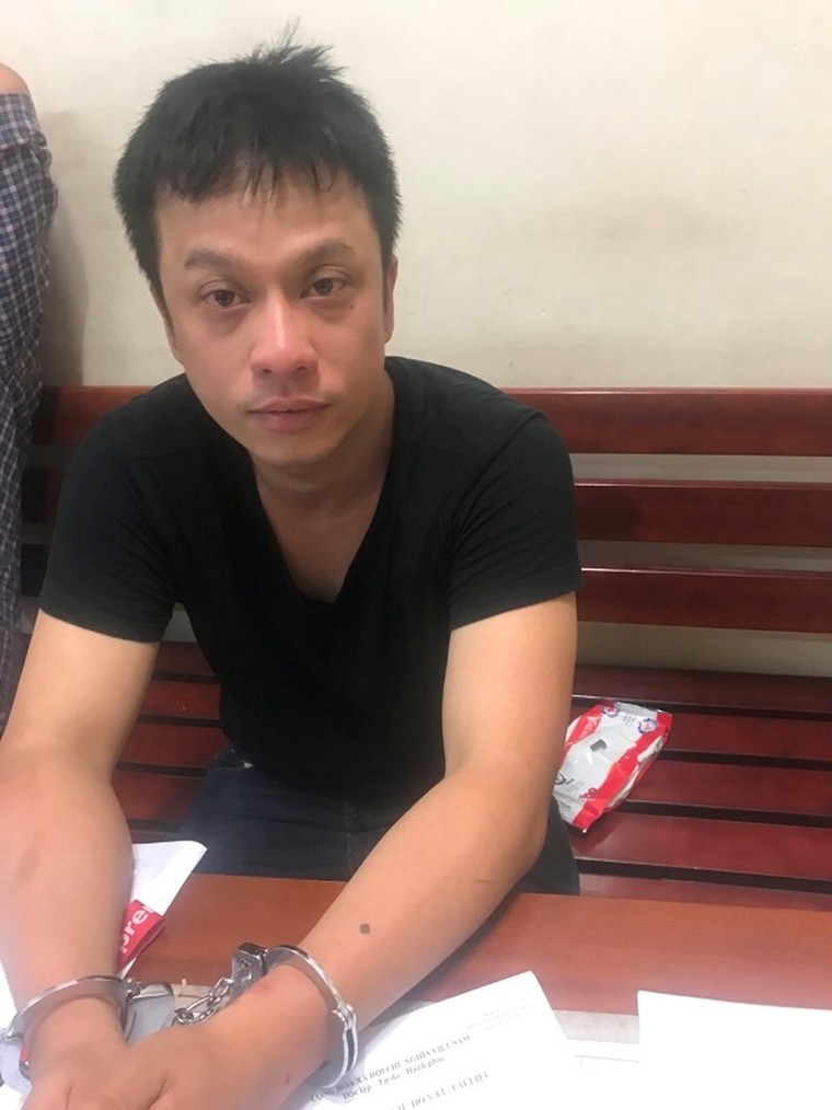 Phá 'xưởng' sản xuất thuốc lắc ở quận 12 ảnh 2