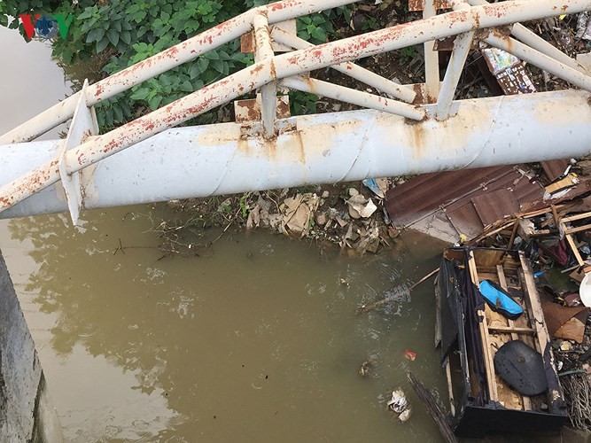 Môi trường sống ô nhiễm nặng, Hà Nội có nguy cơ bùng phát dịch bệnh ảnh 13