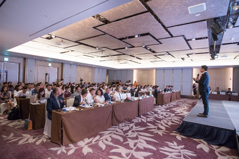 'Khó tìm được công ty nào đang niêm yết mà giống với CENLAND' ảnh 1