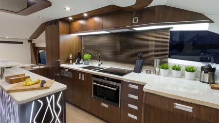 Hạ Long đón 'tuyệt tác' du thuyền gần 2 triệu USD Galeon 660 fly ảnh 4