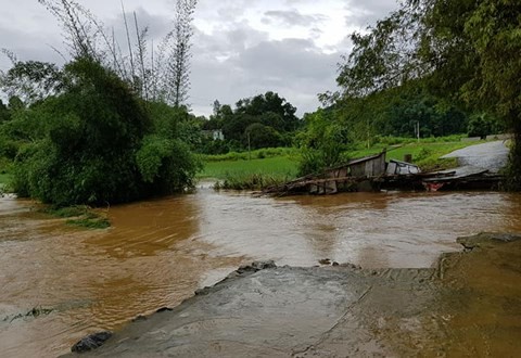 Mưa lũ ở miền núi phía Bắc: Lai Châu xuất hiện lũ ống, Lào Cai sập ngầm ảnh 1