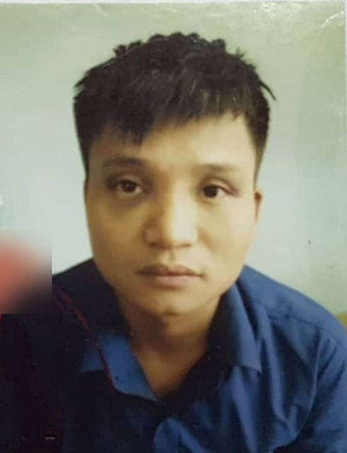 Dùng nước hoa gây mê để thực hiện hành vi đồi bại ảnh 1