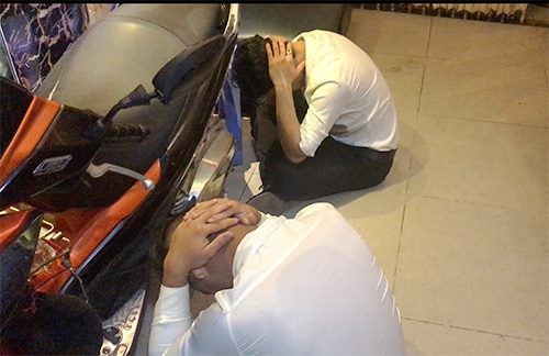 Đột kích nhà hàng có giang hồ bảo kê, tiếp viên bán dâm cho khách ảnh 1