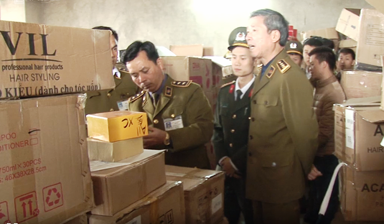 Người đàn ông bị phạt 70 triệu vì buôn mỹ phẩm làm đẹp lậu ảnh 1