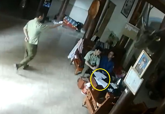 Vụ quản lý thị trường làm luật: Bắt đội phó Đội QLTT số 8 ảnh 1