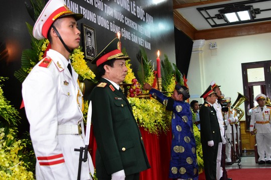 Toàn cảnh lễ viếng nguyên Chủ tịch nước Lê Đức Anh tại quê nhà ảnh 8