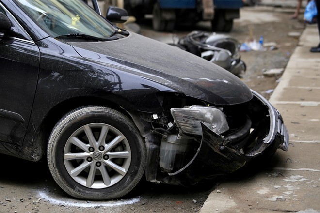 Nữ tài xế lùi xe cán chết người đi xe máy trên phố Hà Nội ảnh 4