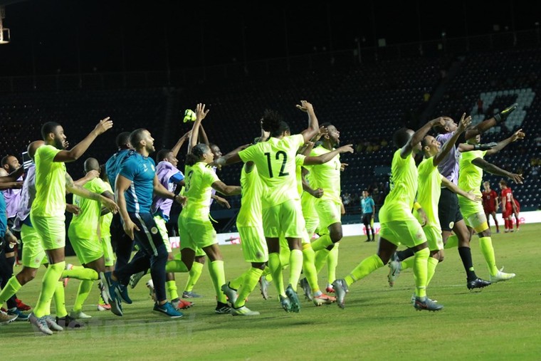 Hình ảnh đáng nhớ của đội tuyển Việt Nam ở chung kết King's Cup ảnh 13