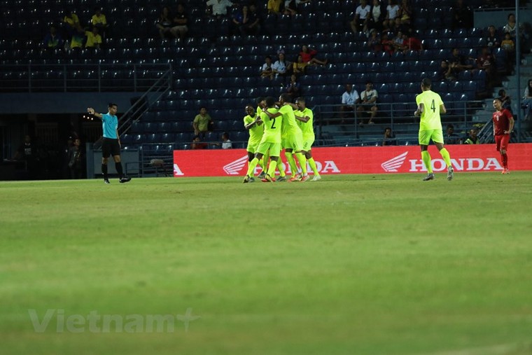 Hình ảnh đáng nhớ của đội tuyển Việt Nam ở chung kết King's Cup ảnh 5