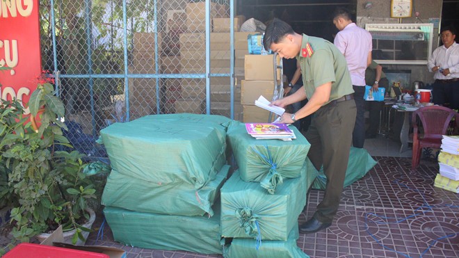 Phát hiện hơn 72.000 sách giáo khoa nghi làm giả ảnh 2