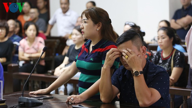 Xét xử vụ bảo kê tại chợ Long Biên: Hưng 'kính' lĩnh án nhưng bị hại vẫn chưa hết bất an ảnh 1