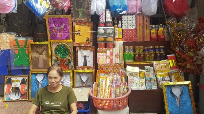 'Thủ phủ' vàng mã Hà Nội ảm đạm trước rằm tháng 7 ảnh 1