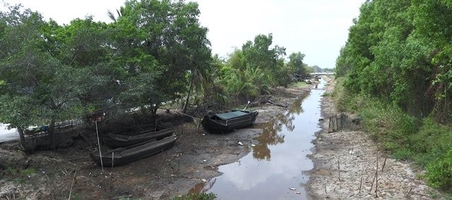 Khô hạn ở Cà Mau, nhiều công trình sụp lún, hư hỏng ảnh 1