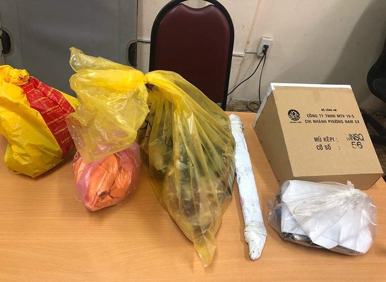 Truy tố hai cha con vụ người đàn ông bán nước sâm bị chém lìa tay ở TPHCM ảnh 1