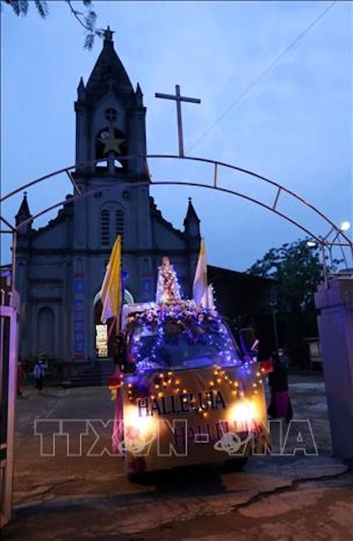 Sơn Lôi phát thanh trực tiếp Lễ phục sinh 2020 ảnh 2