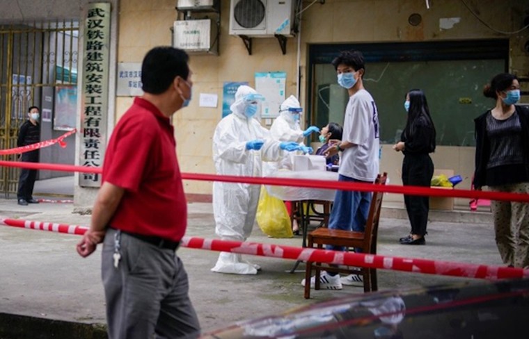 Cựu lãnh đạo tình báo Anh: COVID-19 là 'tai nạn phòng thí nghiệm' ở Trung Quốc ảnh 1