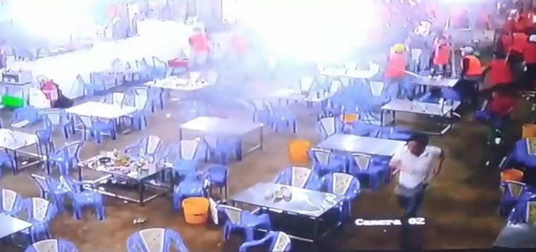 Vụ 200 người đập phá quán ốc: Đã bắt nhiều nghi phạm ảnh 1