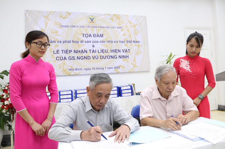 Sưu tầm và phát huy di sản của các nhà sử học Việt Nam ảnh 1