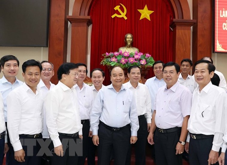 Không để hộ dân nào thiếu nước sinh hoạt do hạn hán, xâm nhập mặn ảnh 1