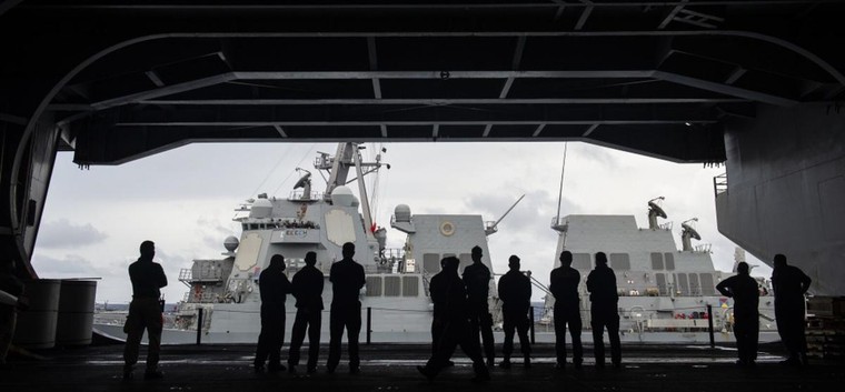 Chính quyền Biden liên tiếp 'nắn gân' Trung Quốc trong vấn đề Biển Đông ảnh 1