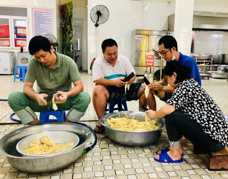 ‘Bếp Đồng Hành’ đỏ lửa yêu thương chung tay cùng Thủ đô phòng chống dịch COVID-19 ảnh 3