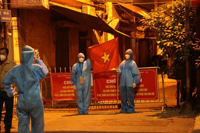 Hà Nội dỡ bỏ phong tỏa ổ dịch lớn nhất tại quận Thanh Xuân ảnh 4