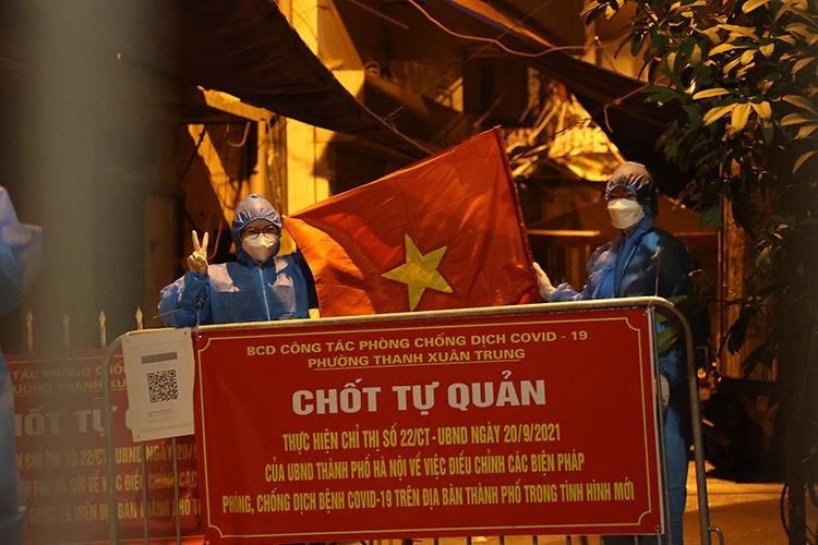 Hà Nội dỡ bỏ phong tỏa ổ dịch lớn nhất tại quận Thanh Xuân ảnh 1