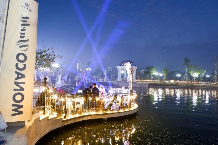 Trải nghiệm đẳng cấp trên du thuyền 5 sao tại Danko City ảnh 2