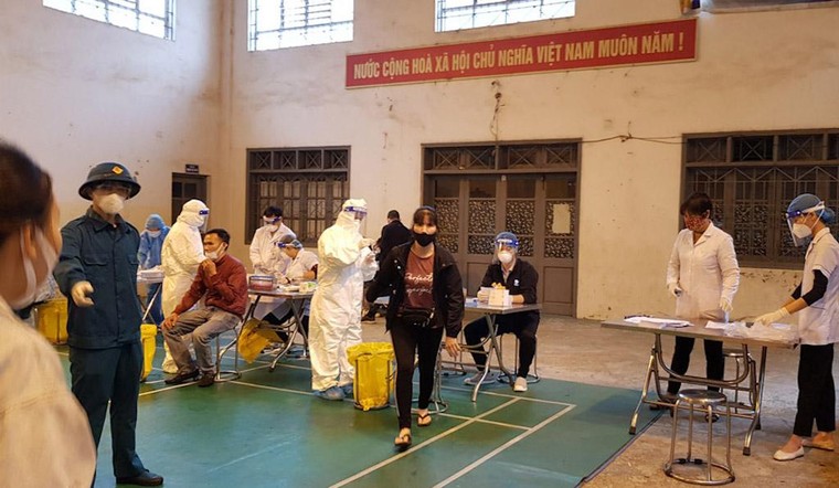 Hà Nội: Thêm 3 ca mắc COVID-19 ở thị trấn Trâu Quỳ liên quan chùm ca bệnh ở Ninh Hiệp ảnh 1