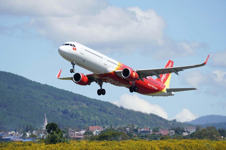 Một lần mua, trăm lần bay cùng thẻ bay Power Pass quyền lực của Vietjet ảnh 1