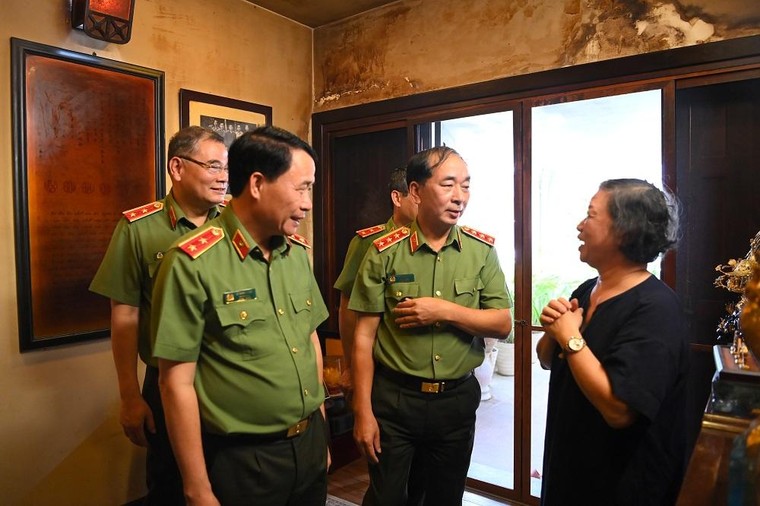 Tri ân, tưởng niệm Anh hùng lực lượng vũ trang nhân dân Tô Quyền ảnh 2