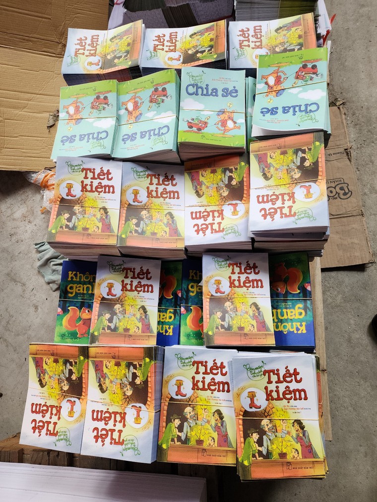 Hành trình triệt phá đường dây sách ‘lậu’ rất lớn tại Hà Nội ảnh 3