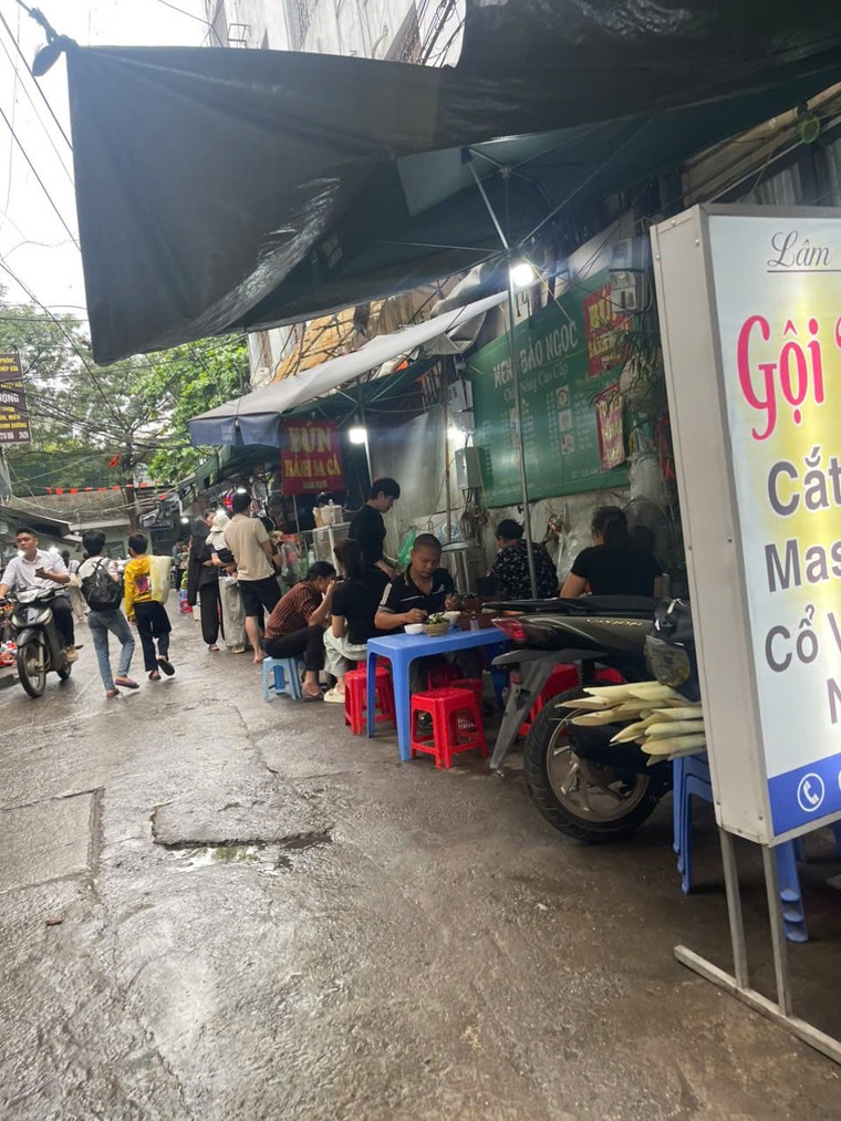 Hà Nội: Tái diễn vi phạm trật tự đô thị tại phường Láng ảnh 4