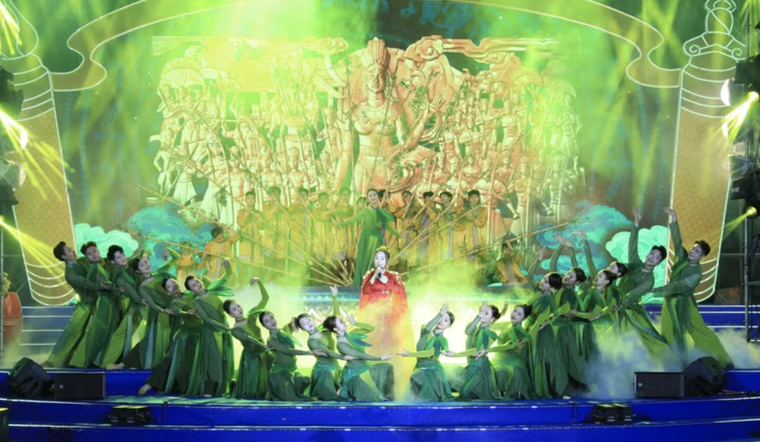 Chương trình "Hào khí Thăng Long-Linh thiêng Tây Trấn" giáo dục lòng tự hào, tinh thần yêu nước ảnh 1