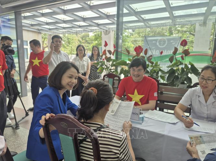 Hà Nội hướng tới mục tiêu bao phủ chăm sóc sức khỏe toàn dân ảnh 3