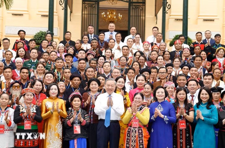 Tổng Bí thư, Chủ tịch nước: Già làng, trưởng bản góp phần củng cố khối đại đoàn kết toàn dân tộc ảnh 3