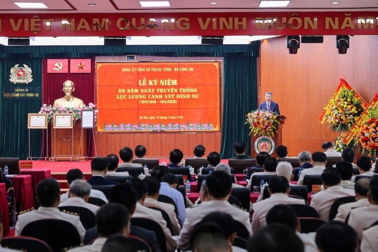 Thủ tướng Lê Minh Hưng: Tên gọi "Cảnh sát hình sự" mãi là niềm tin cậy của Nhân dân ảnh 4