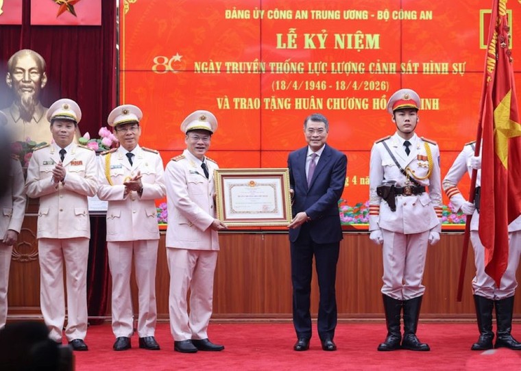 Thủ tướng Lê Minh Hưng: Tên gọi "Cảnh sát hình sự" mãi là niềm tin cậy của Nhân dân ảnh 2