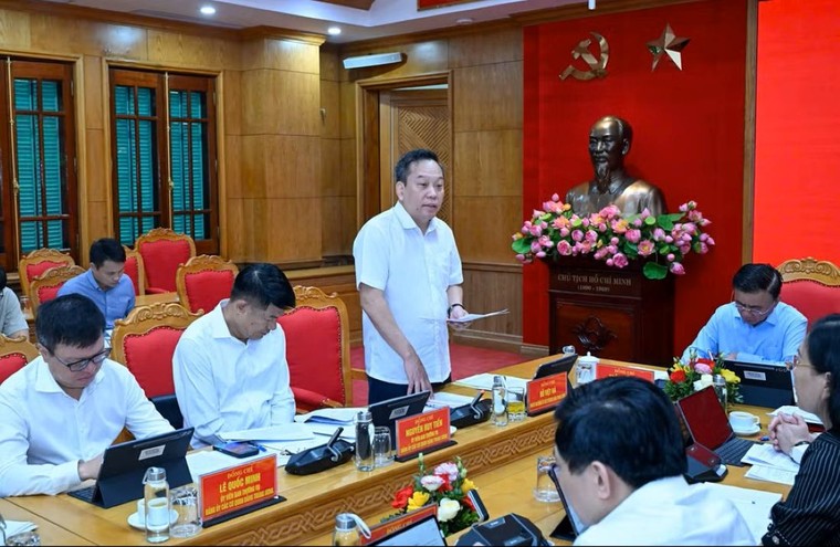 Gương mẫu tổ chức thực hiện có hiệu quả các nghị quyết, kết luận của Trung ương ảnh 1