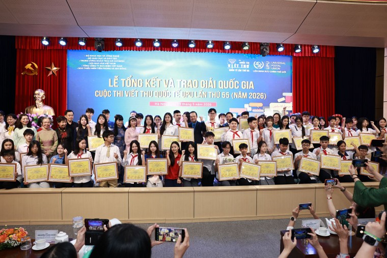 Học sinh lớp 9 tại Hải Phòng giành giải Nhất cuộc thi viết thư UPU lần thứ 55 tại Việt Nam ảnh 2