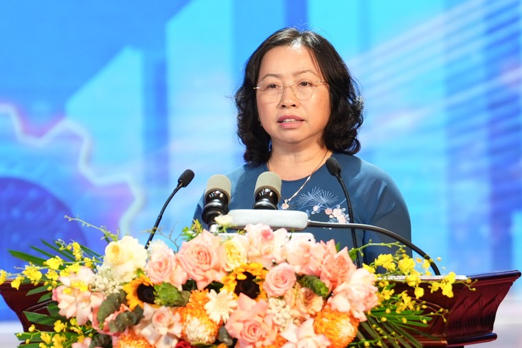 Hà Nội tôn vinh 30 điển hình học tập làm theo Bác và tuyên dương 100 công nhân giỏi ảnh 2