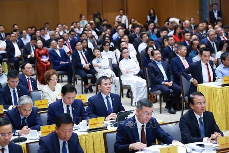 Chuyển mạnh từ nhận diện, tháo gỡ khó khăn sang hoàn thiện nền tảng kiến tạo phát triển ảnh 2
