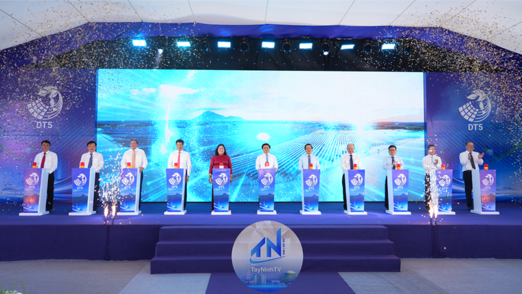 Khởi công Nhà máy điện mặt trời Dầu Tiếng 5 ảnh 4