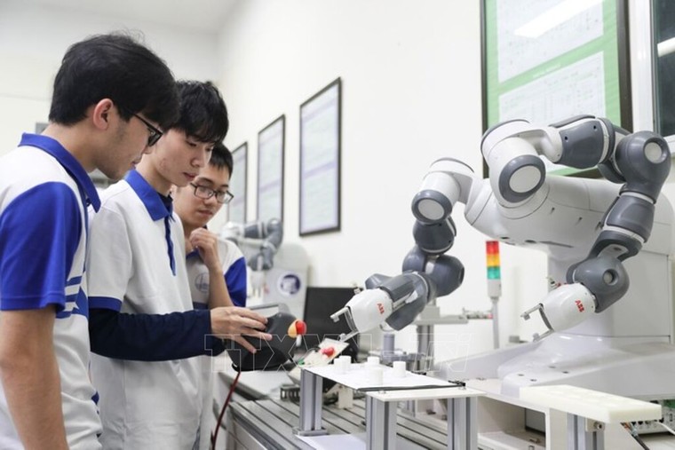 Đáp ứng nguồn cung sách giáo khoa, nâng cao chất lượng đào tạo đại học ảnh 1